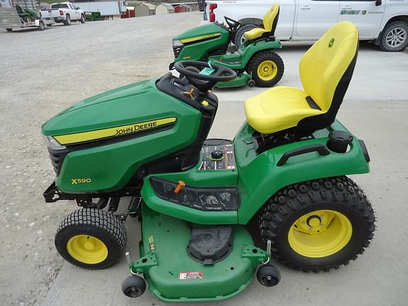 Image of John Deere X590 equipment image 1