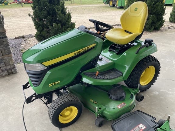 2024 John Deere X590 Equipment Image0