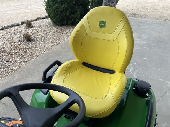 Image of John Deere X590 equipment image 2