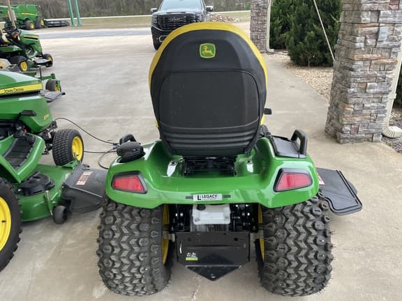 Image of John Deere X590 equipment image 4