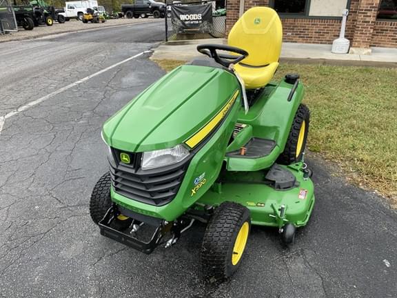 Image of John Deere X590 equipment image 1