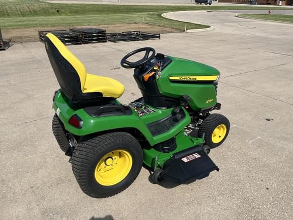 Image of John Deere X590 equipment image 4