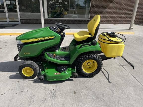 Image of John Deere X590 equipment image 1
