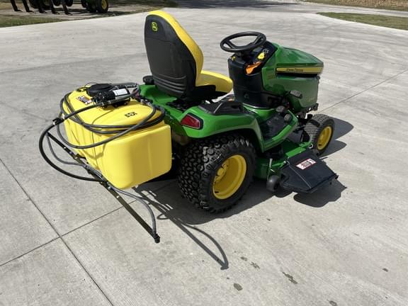 Image of John Deere X590 equipment image 4