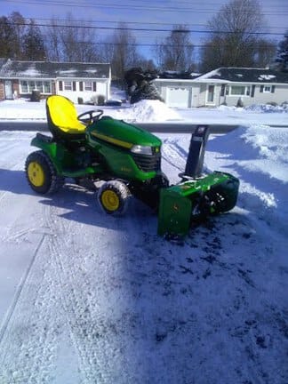 2024 John Deere X590 Equipment Image0
