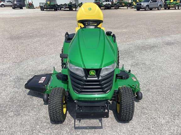 Image of John Deere X590 equipment image 3