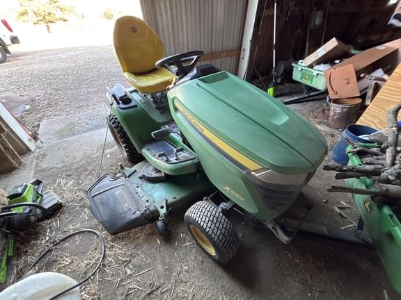 Image of John Deere X590 equipment image 2