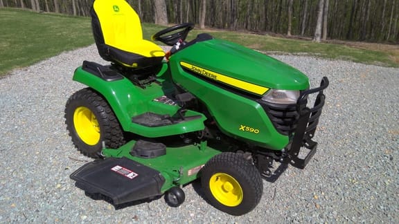 2024 John Deere X590 Equipment Image0