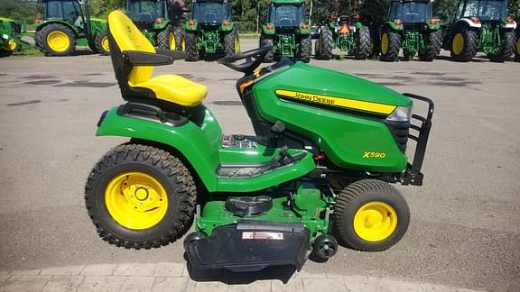 Image of John Deere X590 equipment image 4