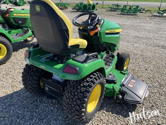 Image of John Deere X590 equipment image 3