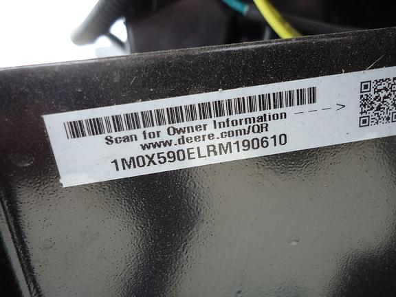 Image of John Deere X590 equipment image 3