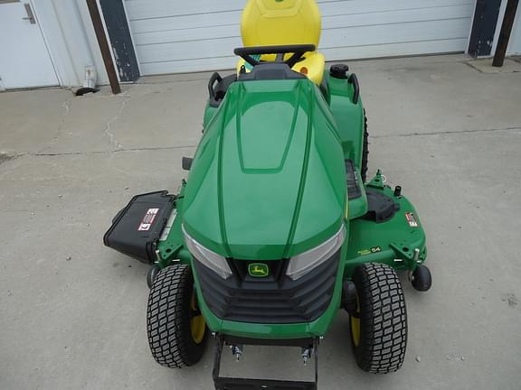 Image of John Deere X590 equipment image 1