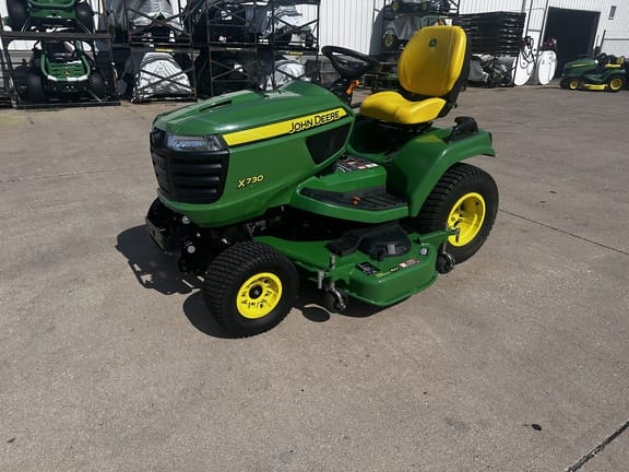2024 John Deere X730 Equipment Image0