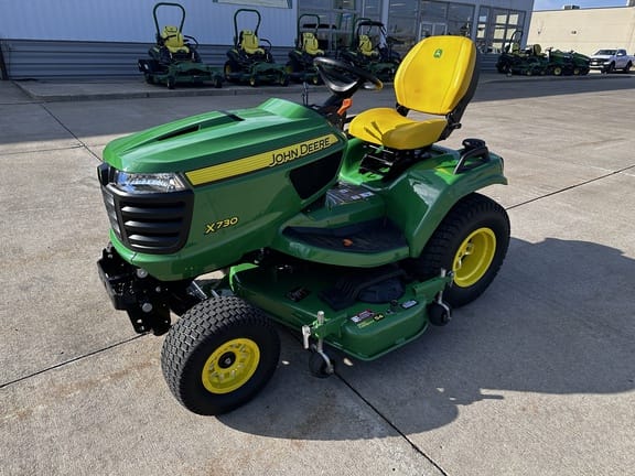 2024 John Deere X730 Equipment Image0