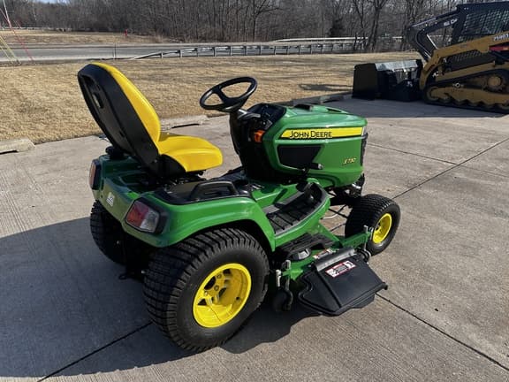 Image of John Deere X730 equipment image 4