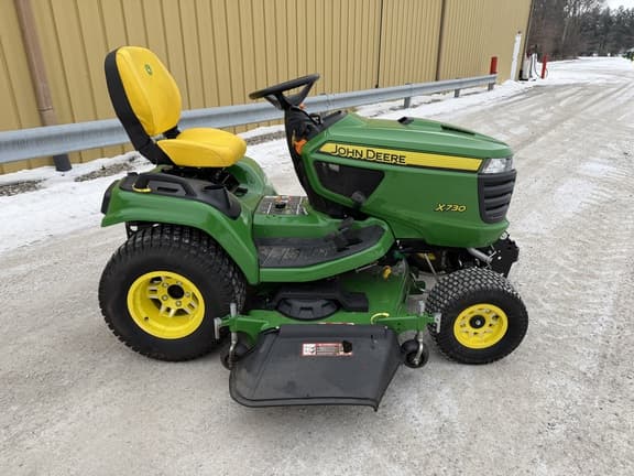 Image of John Deere X730 equipment image 1