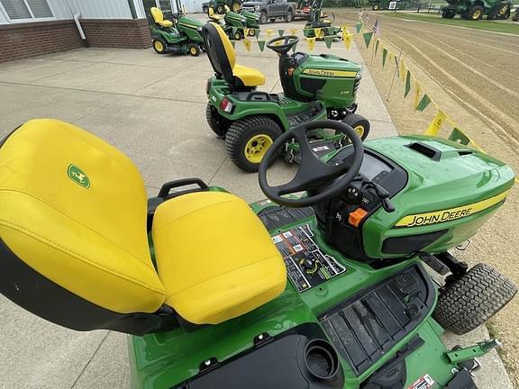 Image of John Deere X730 equipment image 4