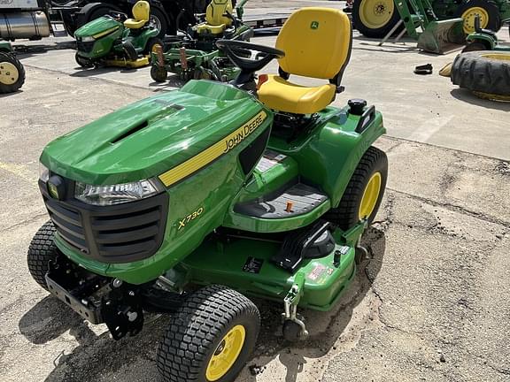 Image of John Deere X730 equipment image 1