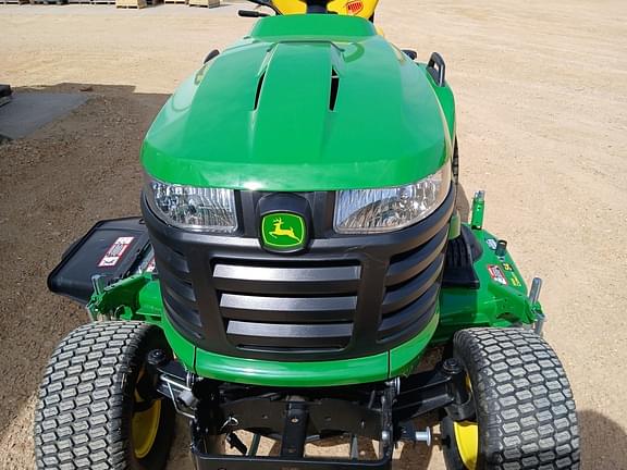 Image of John Deere X730 equipment image 3