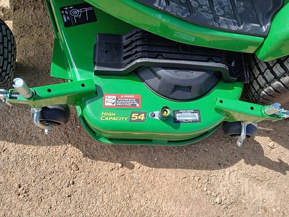 Image of John Deere X730 equipment image 2