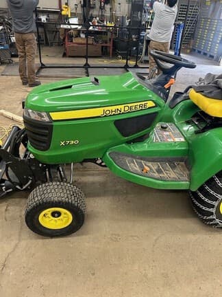 Image of John Deere X730 equipment image 2