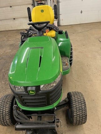 2024 John Deere X730 Equipment Image0