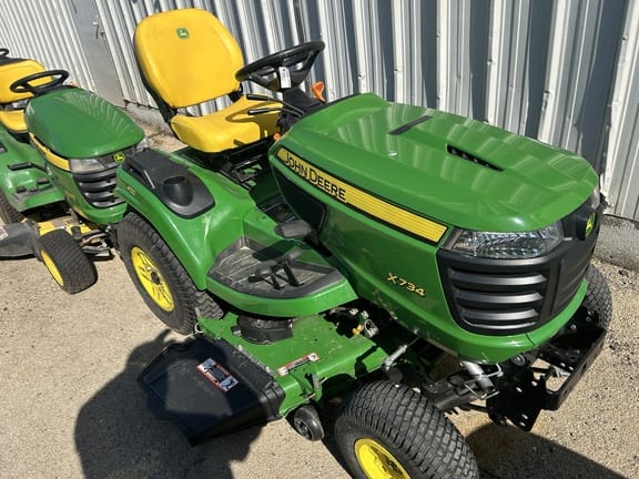 2024 John Deere X734 Equipment Image0