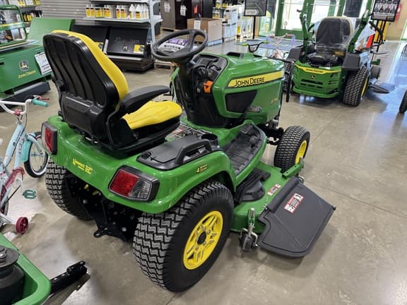 Image of John Deere X734 equipment image 2