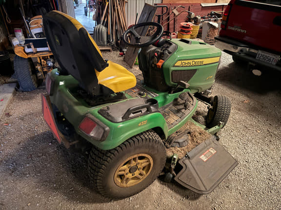 Image of John Deere X734 equipment image 3