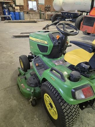 Image of John Deere X734 equipment image 2