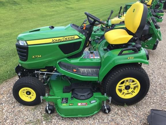 Image of John Deere X734 equipment image 2