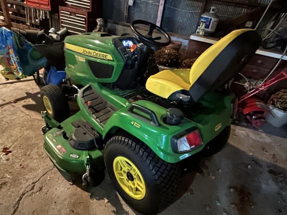 Image of John Deere X734 equipment image 2