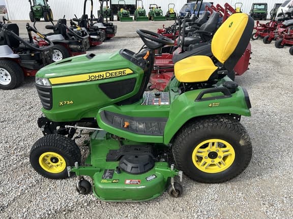 Image of John Deere X734 equipment image 1