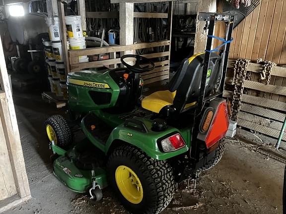 Image of John Deere X738 Primary image