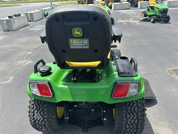 Image of John Deere X738 equipment image 4