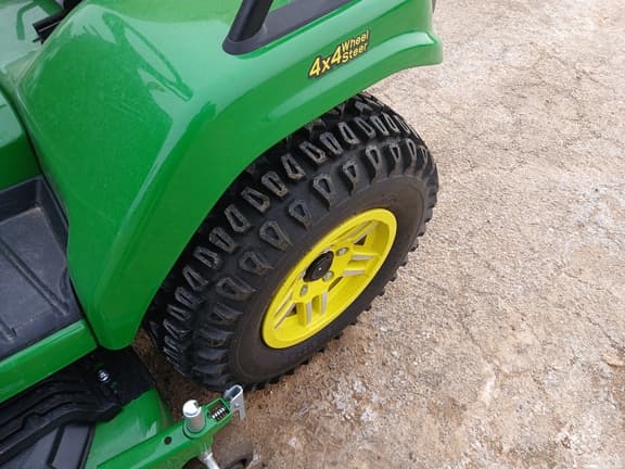 Image of John Deere X739 equipment image 2