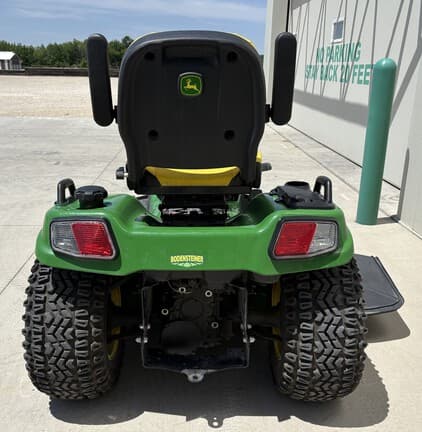 Image of John Deere X739 equipment image 3