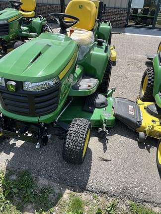 Image of John Deere X739 equipment image 4