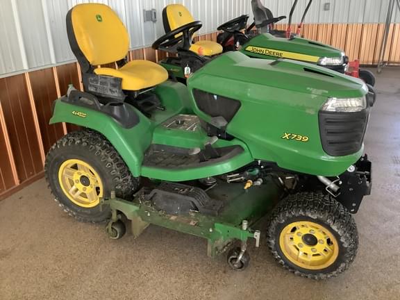 Image of John Deere X739 Primary image