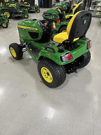 Image of John Deere X739 equipment image 2