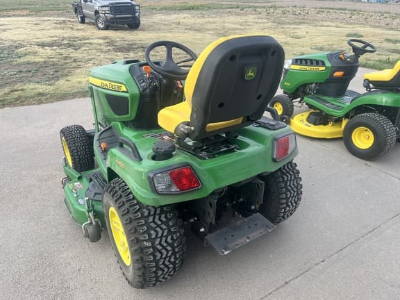 Image of John Deere X739 equipment image 3