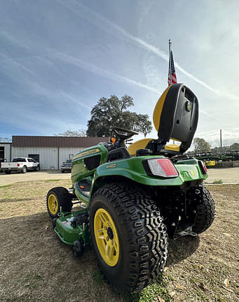 Image of John Deere X739 equipment image 2