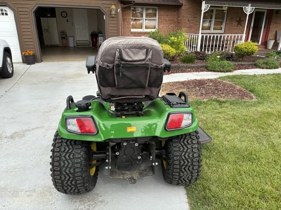 Image of John Deere X739 equipment image 3