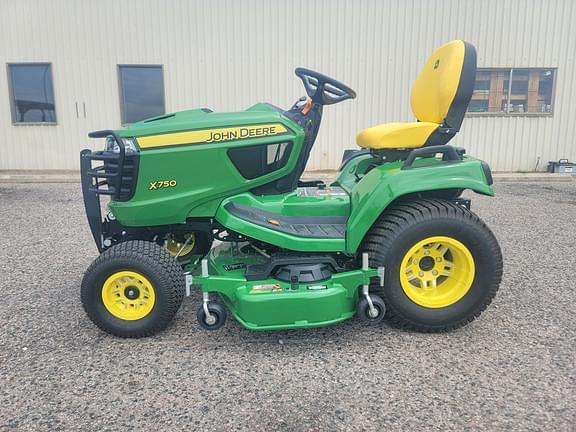 Image of John Deere X750 Primary image