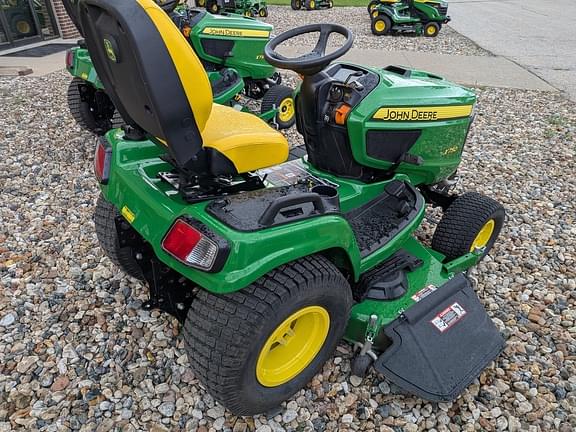 Image of John Deere X750 equipment image 2