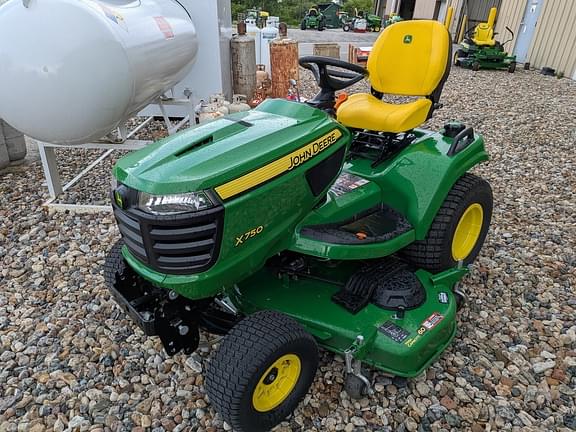 Image of John Deere X750 Primary image