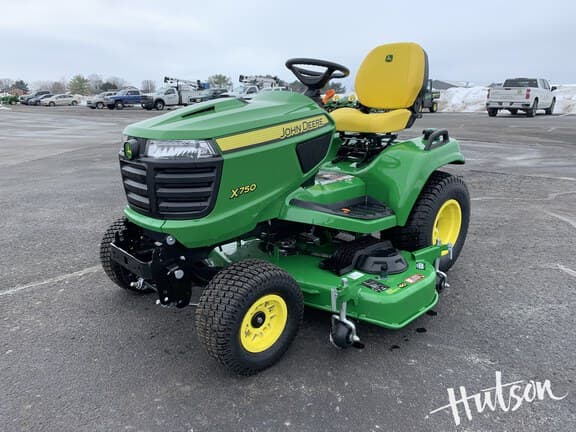 Image of John Deere X750 equipment image 1