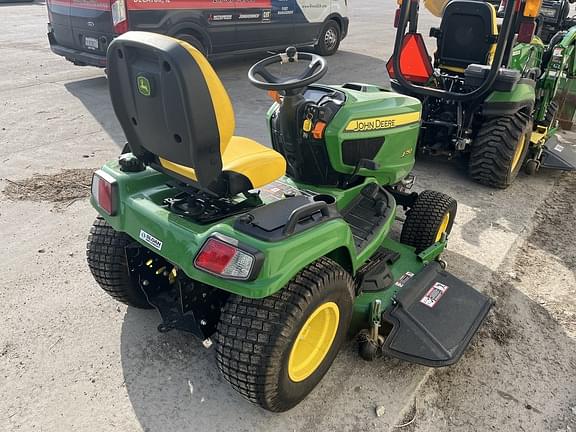 Image of John Deere X750 equipment image 3