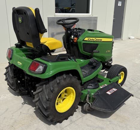 Image of John Deere X750 equipment image 2