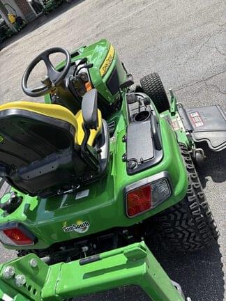 Image of John Deere X750 equipment image 3